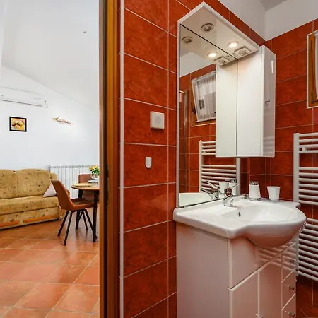 Sadina Apartment *